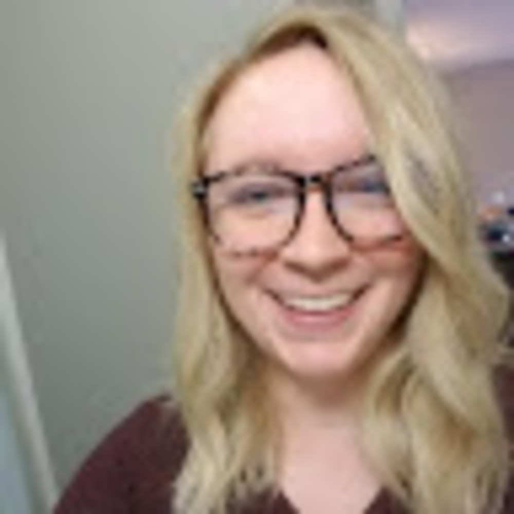 Meet your Posher, Abigail